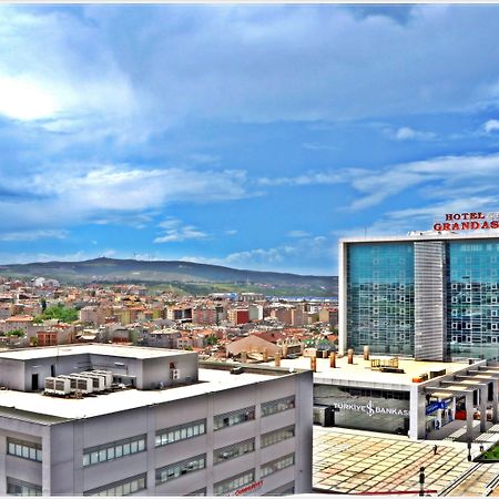 Grand Asya Hotel Bandırma Exteriör bild