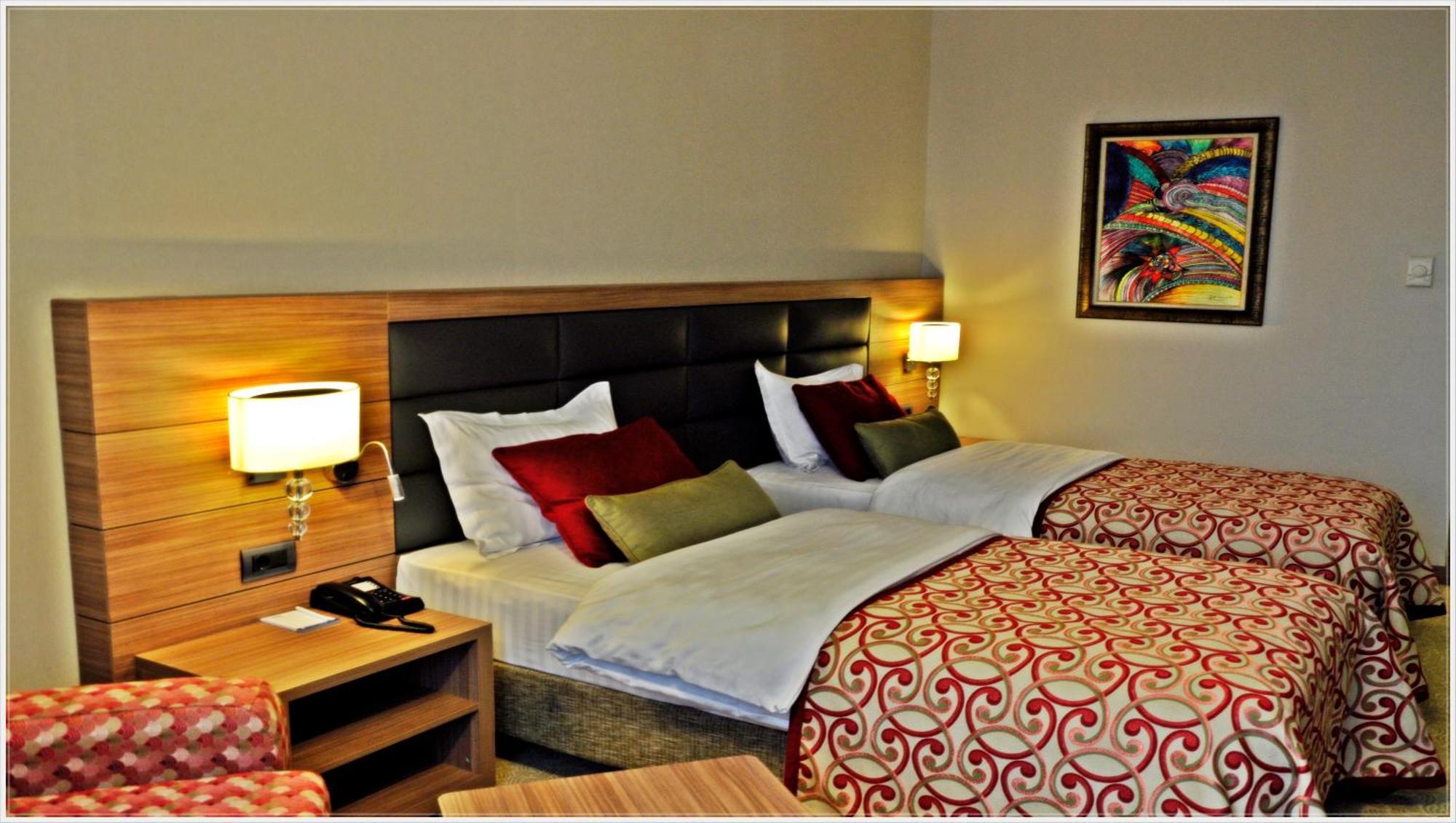 Grand Asya Hotel Bandırma Exteriör bild